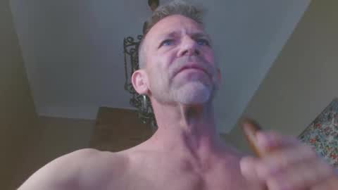 Snapshot of myfilthydaddy chatting on 01/19/25, 08:09 myfilthydaddy online show from 01/19/25, 08:09