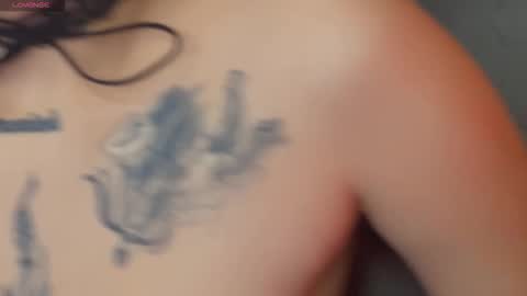 Snapshot of mygoddesshecate chatting on 11/07/25, 10:37 Hecate online show from 11/07/25, 10:37