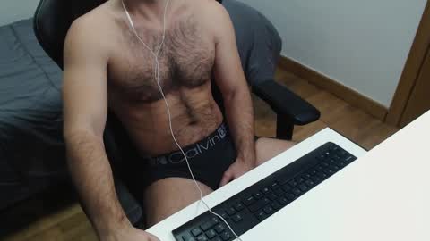 Juan  OF  myhairymacho online show from 01/07/25, 04:39