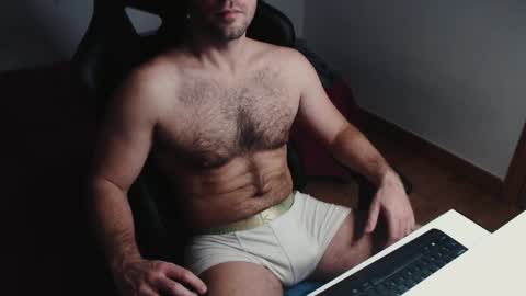 Juan  OF  myhairymacho online show from 03/05/25, 12:49