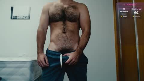 Snapshot of myhairymacho chatting on 11/13/25, 01:21 Juan OF myhairymacho online show from 11/13/25, 01:21