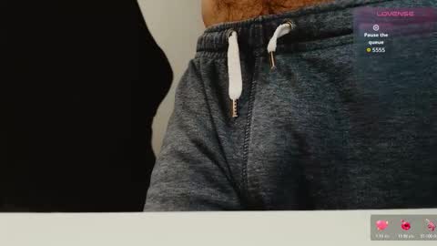 Snapshot of myhairymacho chatting on 11/16/25, 01:39 Juan OF myhairymacho online show from 11/16/25, 01:39