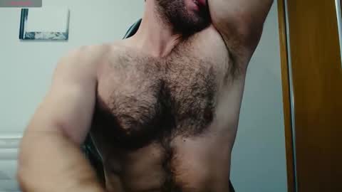 Snapshot of myhairymacho chatting on 12/05/25, 02:03 Juan OF myhairymacho online show from 12/05/25, 02:03