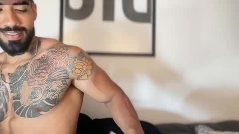 Snapshot of myke_esthetic chatting on 12/04/24, 11:35 Myke esthetic online show from 12/04/24, 11:35