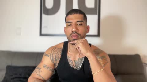 Snapshot of myke_esthetic chatting on 02/08/25, 02:26 Myke esthetic online show from 02/08/25, 02:26