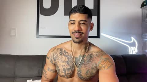 Snapshot of myke_esthetic chatting on 09/20/25, 11:17 Myke esthetic online show from 09/20/25, 11:17