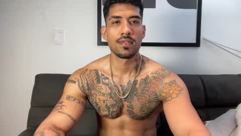 Snapshot of myke_esthetic chatting on 09/24/25, 06:44 Myke esthetic online show from 09/24/25, 06:44