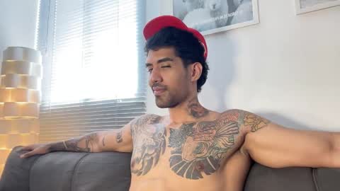 Myke esthetic online show from 03/30/26, 02:51