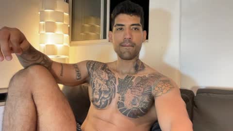 Myke esthetic online show from 04/11/26, 03:44