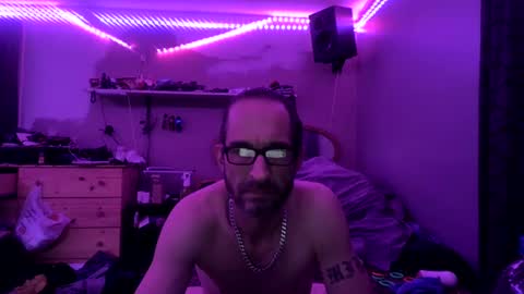 Snapshot of mykedong chatting on 02/26/25, 01:53 mykedong online show from 02/26/25, 01:53