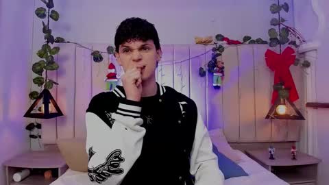 Mykel   online show from 12/19/25, 10:06