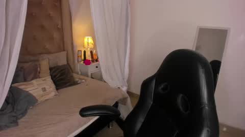 Myla  online show from 11/18/25, 11:47