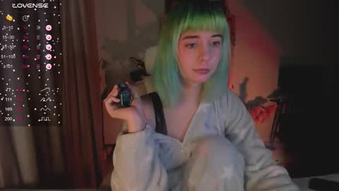 MylaFlores online show from 01/13/26, 01:00