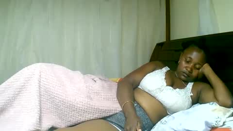 linda online show from 02/11/25, 03:40