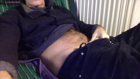 Snapshot of mynakedbeach chatting on 02/21/25, 05:09 Bi sexy guy lovense hush is on private is open or password show tip if you like. online show from 02/21/25, 05:09