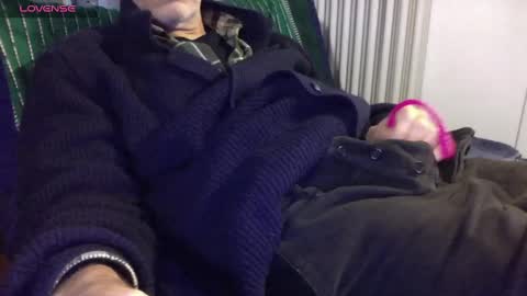 Snapshot of mynakedbeach chatting on 02/27/25, 04:53 Bi sexy guy lovense hush is on private is open or password show tip if you like. online show from 02/27/25, 04:53