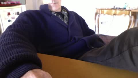 Snapshot of mynakedbeach chatting on 03/03/25, 07:21 Bi sexy guy lovense hush is on private is open or password show tip if you like. online show from 03/03/25, 07:21