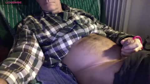 Snapshot of mynakedbeach chatting on 03/04/25, 05:03 Bi sexy guy lovense hush is on private is open or password show tip if you like. online show from 03/04/25, 05:03