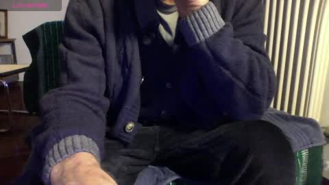 Snapshot of mynakedbeach chatting on 11/20/25, 07:08 Bi sexy guy lovense hush is on private is open or password show tip if you like. online show from 11/20/25, 07:08