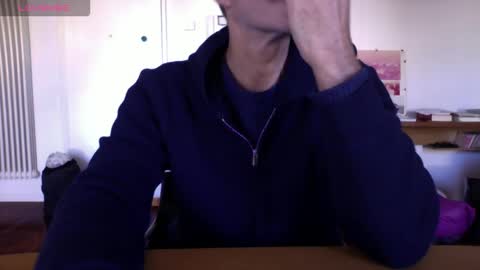 Snapshot of mynakedbeach chatting on 11/27/25, 07:54 Bi sexy guy lovense hush is on private is open or password show tip if you like. online show from 11/27/25, 07:54