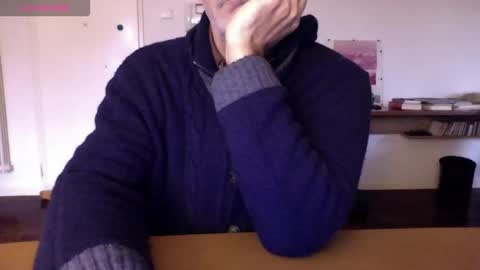 Snapshot of mynakedbeach chatting on 12/23/25, 08:01 Bi sexy guy lovense hush is on private is open or password show tip if you like. online show from 12/23/25, 08:01