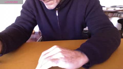 Snapshot of mynakedbeach chatting on 01/11/26, 07:46 Bi sexy guy lovense hush is on private is open or password show tip if you like. online show from 01/11/26, 07:46