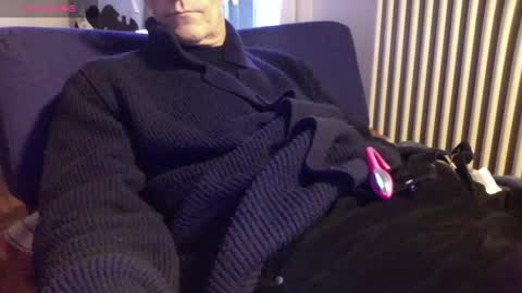 Snapshot of mynakedbeach chatting on 02/04/26, 10:21 Bi sexy guy lovense hush is on private is open or password show tip if you like. online show from 02/04/26, 10:21