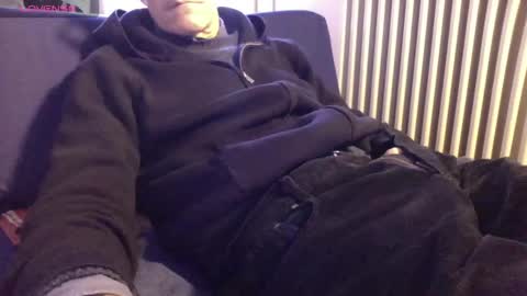 Snapshot of mynakedbeach chatting on 02/09/26, 12:31 Bi sexy guy lovense hush is on private is open or password show tip if you like. online show from 02/09/26, 12:31