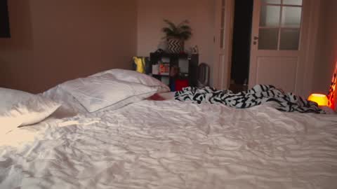 Sima online show from 03/30/26, 11:11