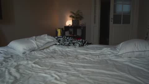 Snapshot of mynaughtynights chatting on 07/21/26, 10:17 Sima online show from 07/21/26, 10:17