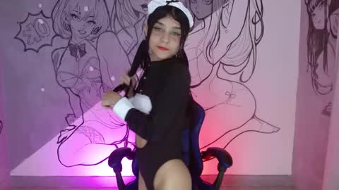 Snapshot of mynxii_petite chatting on 01/15/26, 12:21 Mynxii online show from 01/15/26, 12:21