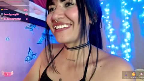 Snapshot of myomi_nix chatting on 01/17/25, 06:15 myomi online show from 01/17/25, 06:15