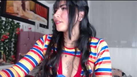 Snapshot of myomi_nix chatting on 10/18/25, 02:58 myomi online show from 10/18/25, 02:58