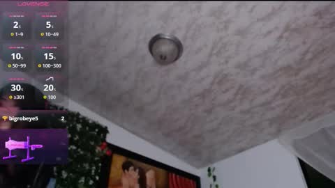 Snapshot of myomi_nix chatting on 11/10/25, 01:26 myomi online show from 11/10/25, 01:26