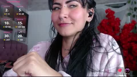 Snapshot of myomi_nix chatting on 11/26/25, 02:56 myomi online show from 11/26/25, 02:56