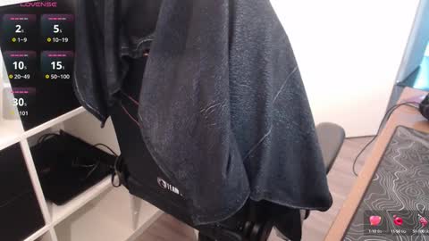 Snapshot of myplaytime1 chatting on 09/20/25, 11:33 myplaytime1 online show from 09/20/25, 11:33