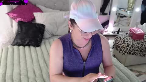 Myrna Sessions online show from 03/08/26, 03:16