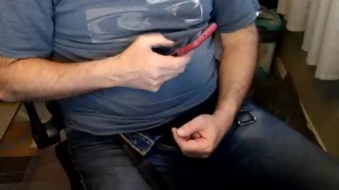 Just hanging out - No pressure online show from 04/18/26, 11:27