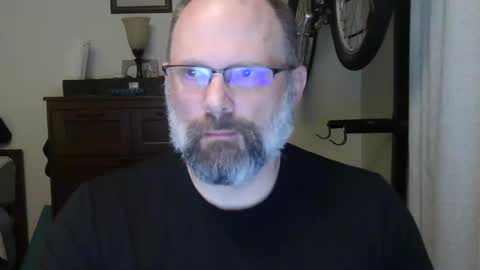 Just hanging out - No pressure online show from 05/05/26, 05:04