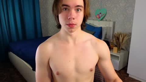 Snapshot of myshkek chatting on 02/26/25, 12:38 Mickey online show from 02/26/25, 12:38