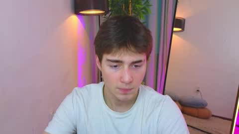 Snapshot of myshkek chatting on 03/03/26, 01:50 Mickey online show from 03/03/26, 01:50