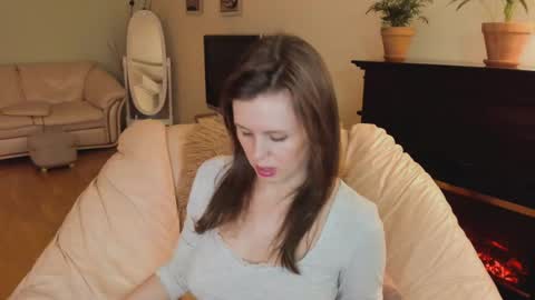 Snapshot of mysophiee chatting on 04/24/26, 10:01 mysophiee online show from 04/24/26, 10:01