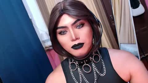 Snapshot of mysterious_diva chatting on 04/20/26, 06:53 SUPPORT GODDESS TRISHA AND DONT FORGET TO FOLLOW ME online show from 04/20/26, 06:53