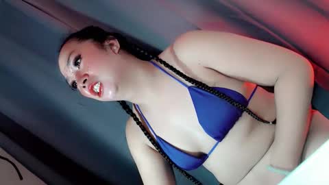 Snapshot of mysterious_kim chatting on 09/17/25, 02:46 kimmy online show from 09/17/25, 02:46