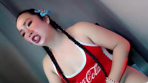 Snapshot of mysterious_kim chatting on 10/18/25, 02:58 kimmy online show from 10/18/25, 02:58