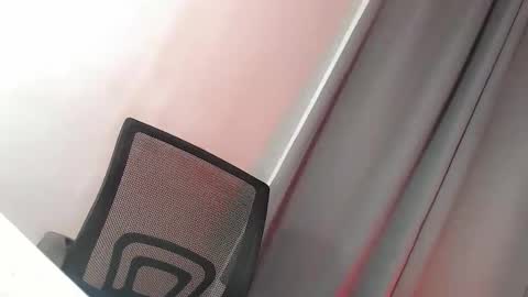 Snapshot of mysterious_kim chatting on 10/20/25, 02:56 kimmy online show from 10/20/25, 02:56