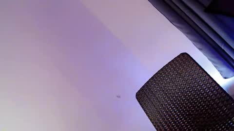 Snapshot of mysterious_kim chatting on 11/25/25, 02:33 kimmy online show from 11/25/25, 02:33