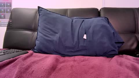 Mystery Nymph Milf online show from 10/28/25, 02:31