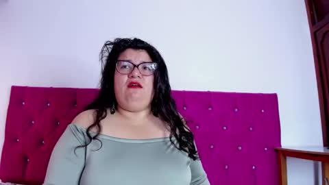 Snapshot of mystery_psique chatting on 10/03/25, 07:33 mystery_psique online show from 10/03/25, 07:33