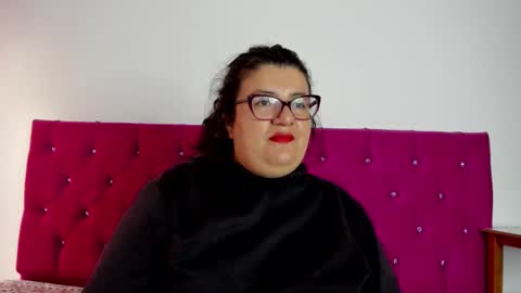 Snapshot of mystery_psique chatting on 10/04/25, 02:48 mystery_psique online show from 10/04/25, 02:48